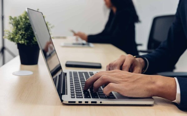 ChatGPT gratuit pour les professionnels : comment il peut simplifier les tâches administratives ?